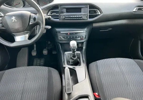 Peugeot 308 cena 38800 przebieg: 11400, rok produkcji 2019 z Kielce małe 172